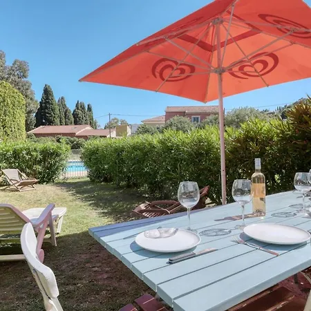Magnificent Newly Renovated Close To & Swimming Pool Le Lavandou