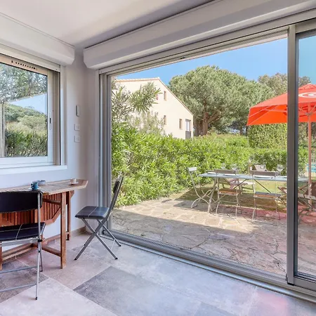 Magnificent Newly Renovated Close To & Swimming Pool * Le Lavandou